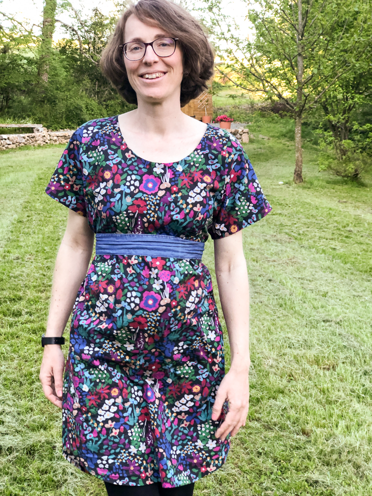 lengthen a dress with a band of fabric - see kate sew